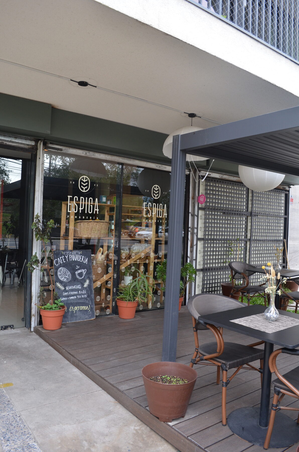 Fachada de Espiga Panadería en Av. Tobalaba, Providencia
