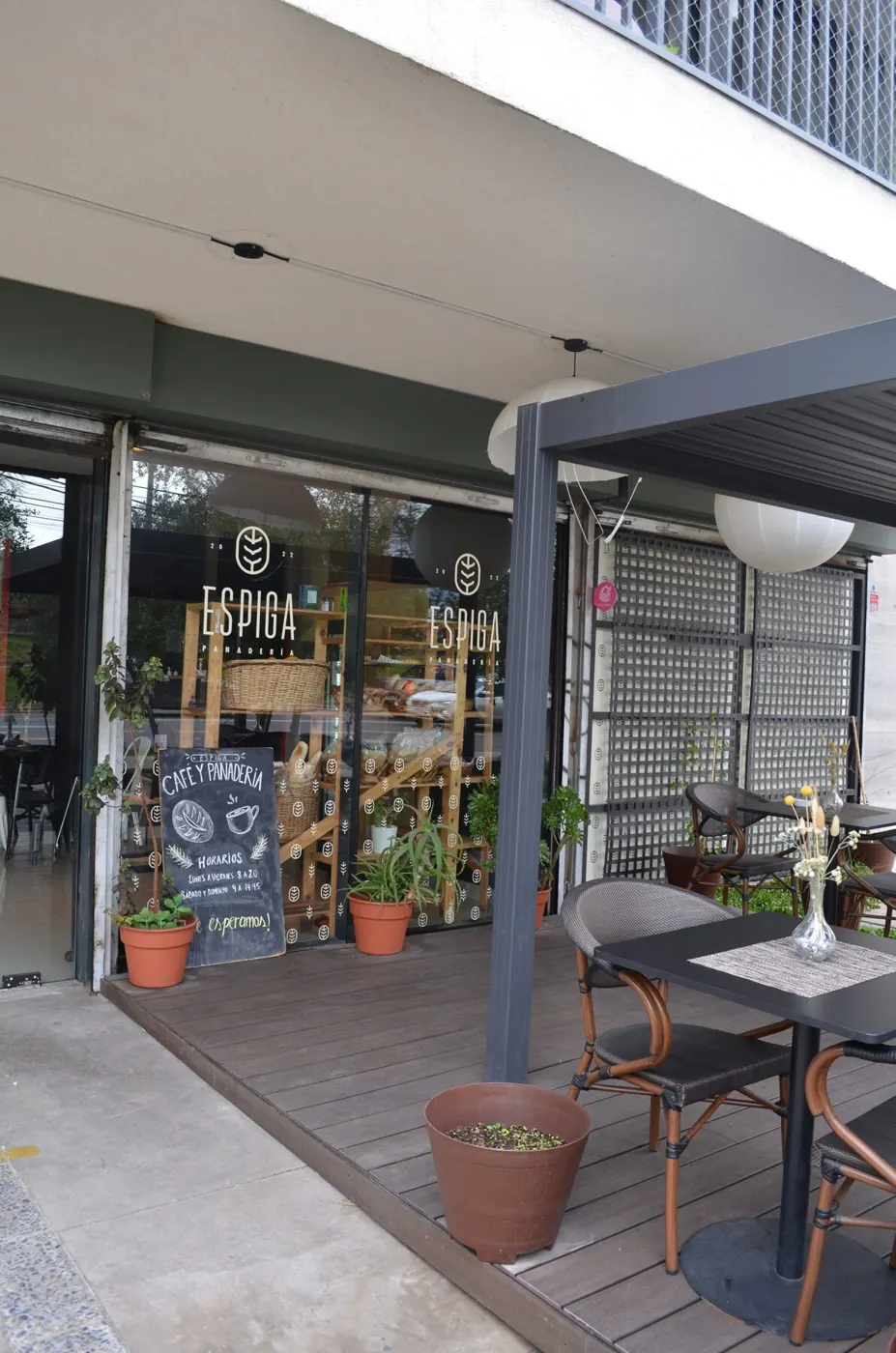 Fachada de Espiga Panadería en Av. Tobalaba, Providencia